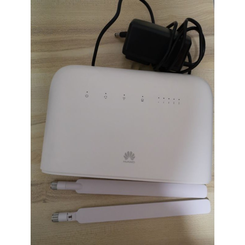 正崴代理 華為 4g 分享器 B715s 租屋 學生省錢利器，可接市話座機打電話