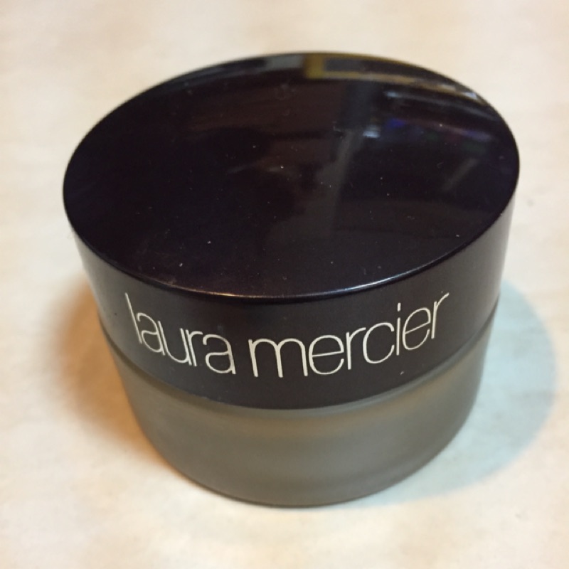 Laura mercier 水粉凝霜