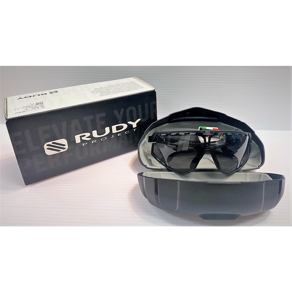 現貨 義大利RUDY PROJECT DEFENDER系列 消光黑墨鏡 SP521006-0000 附保護殼外盒