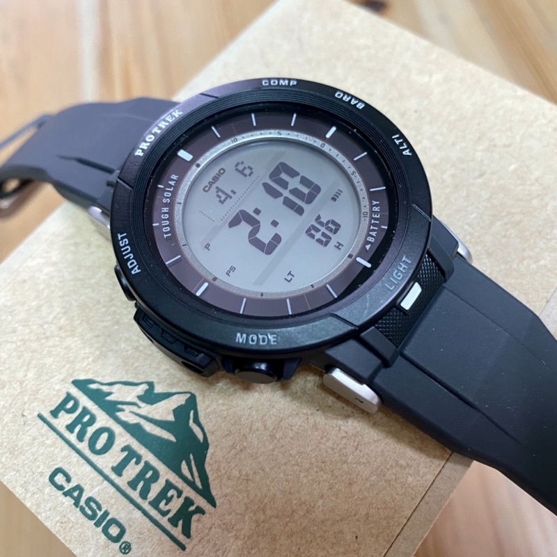 實品拍攝 近全新CASIO 卡西歐 PRO TREK 太陽能登山錶 PRG-30-1DR 三重傳感器 防水100米