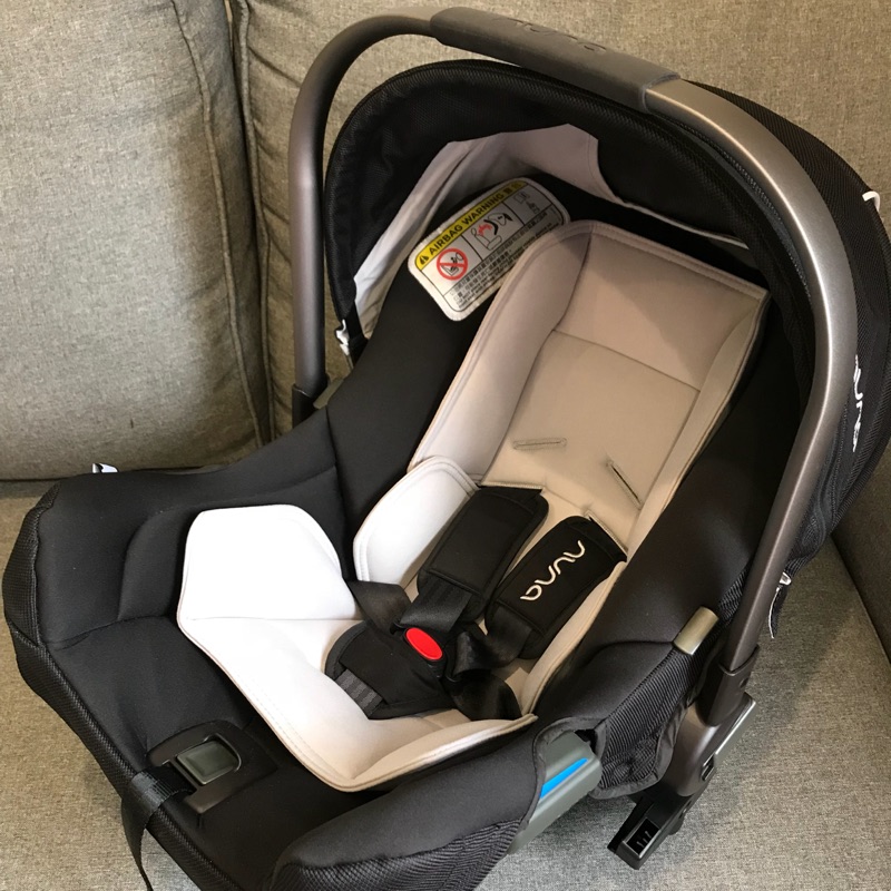 Nuna pipa 提籃汽座。可用轉接頭連結yoyo推車。送轉接頭。附箱子 蝦皮購物