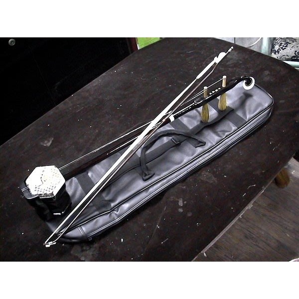 日本YAMAHA 中古鋼琴批發倉庫 中國蘇州製琴名師 二胡 南胡 網拍超低1980元