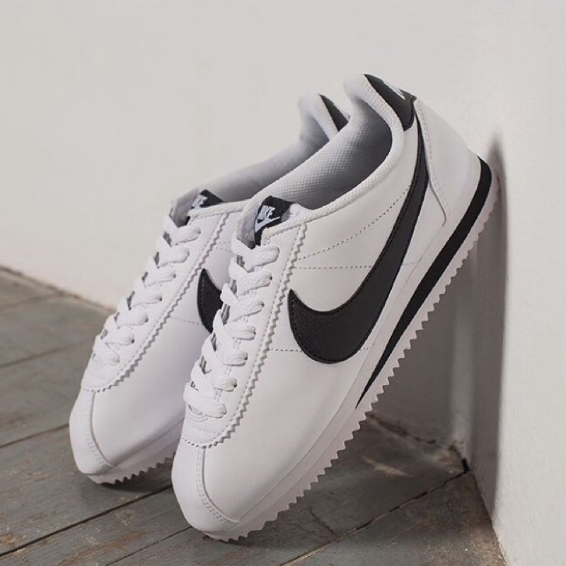 (已保留）Nike Leather White Cortez Trainers 女阿甘鞋