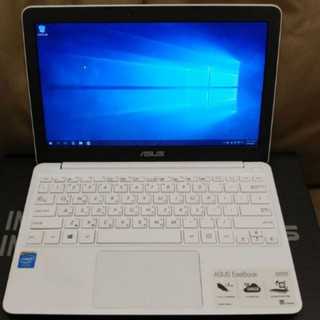⭐聖易電腦⭐ASUS 輕薄 小筆電 X205T 珍珠白 WIN10 臺灣版有注音鍵盤 8小時待機 視訊文書