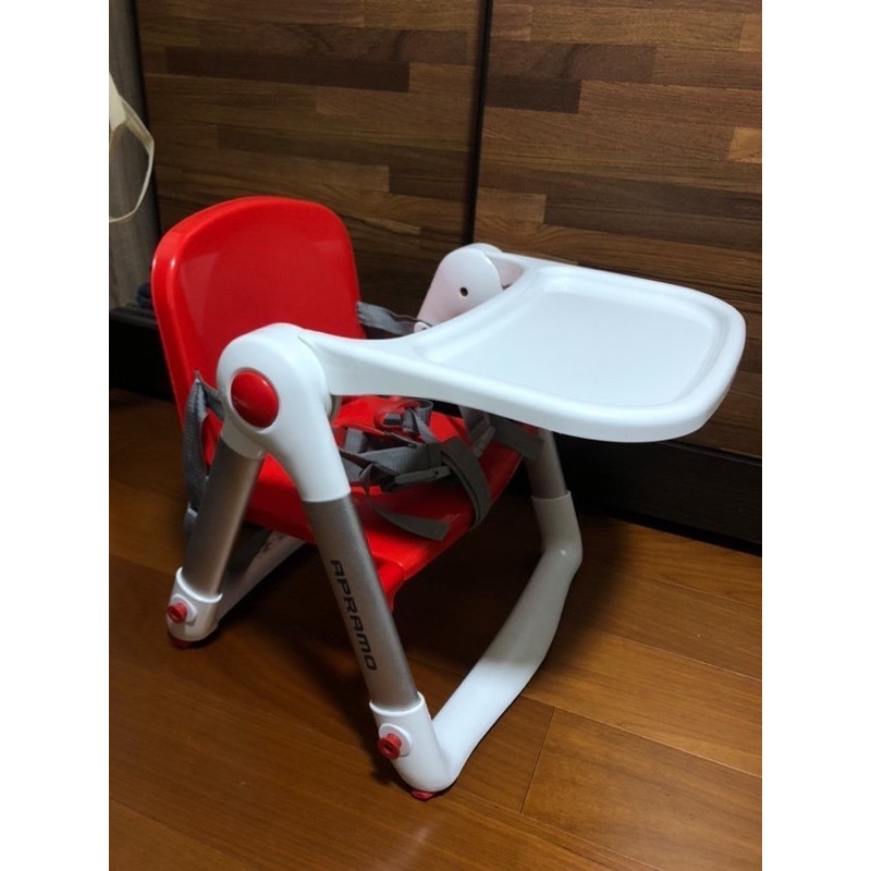英國《Apramo Flippa》可攜式兩用兒童餐椅(紅色) 附提袋