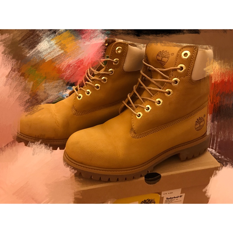 Timberland經典6吋靴款 （9.9成新，僅試穿）