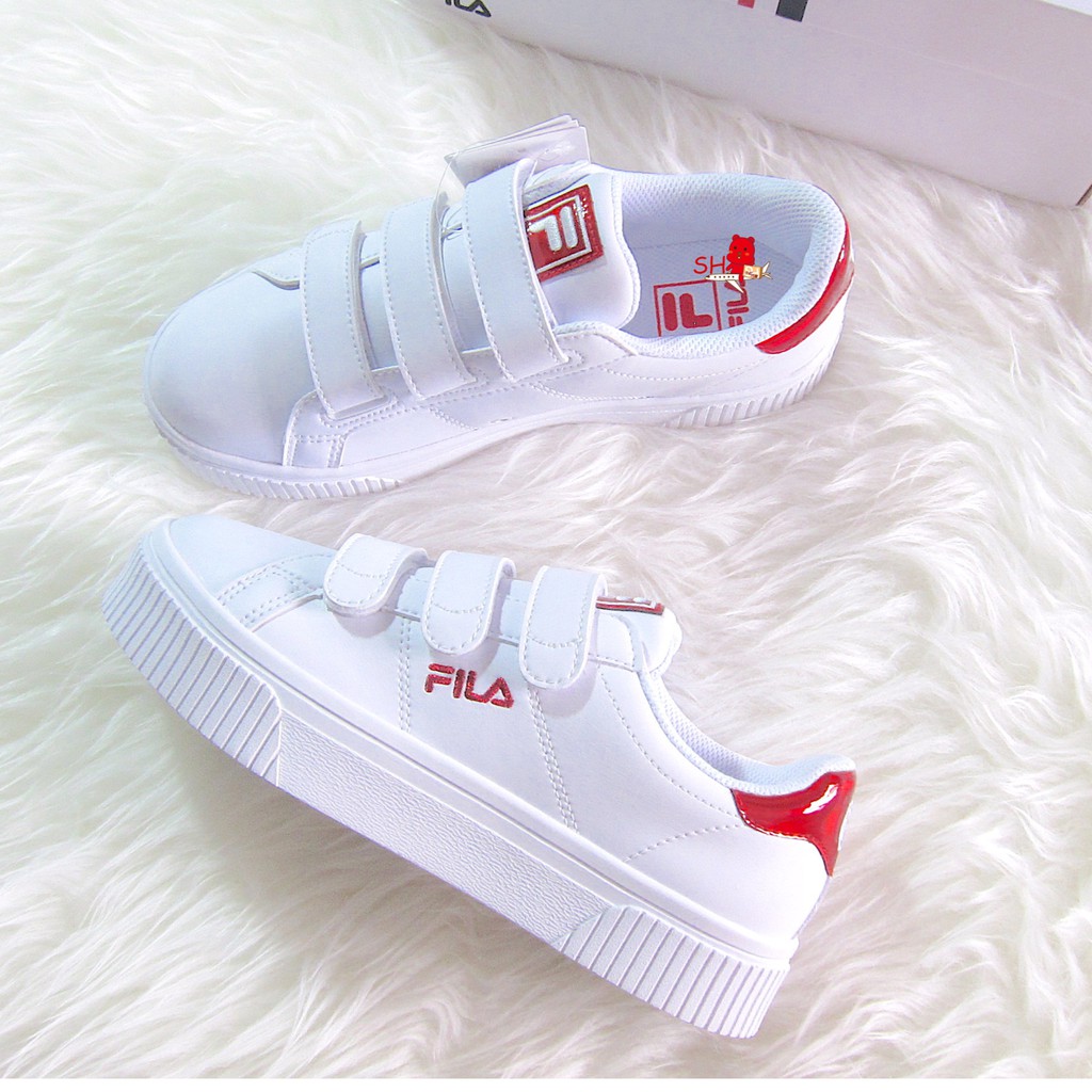fila slip resistant shoes