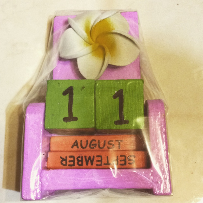 峇里島木頭日曆裝飾品