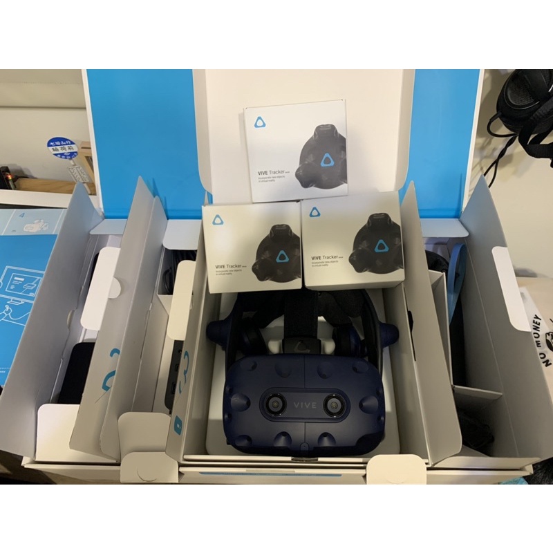 HTC Vive Pro + 三個 tracker 全身追蹤