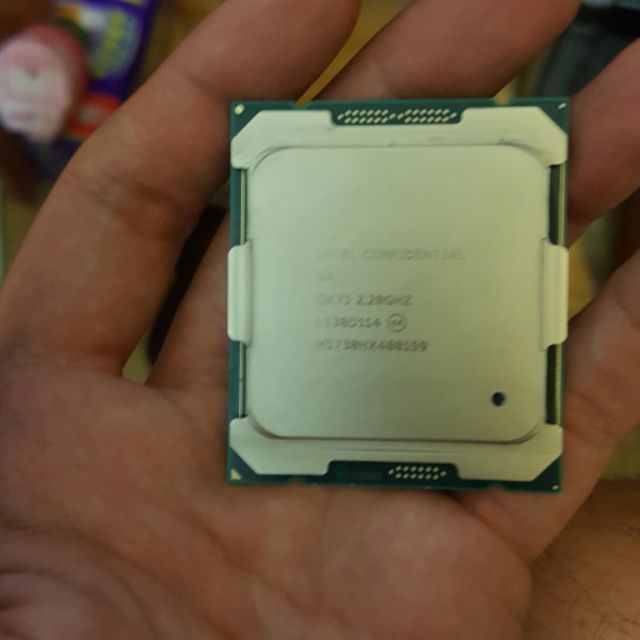 Intel e5 2699v4 伺服器高階中央處理器 （2011-3腳位 v4 v3