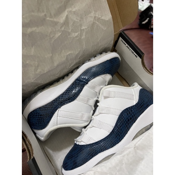 JORDAN 11 RETRO LOW LE(TD) 10C