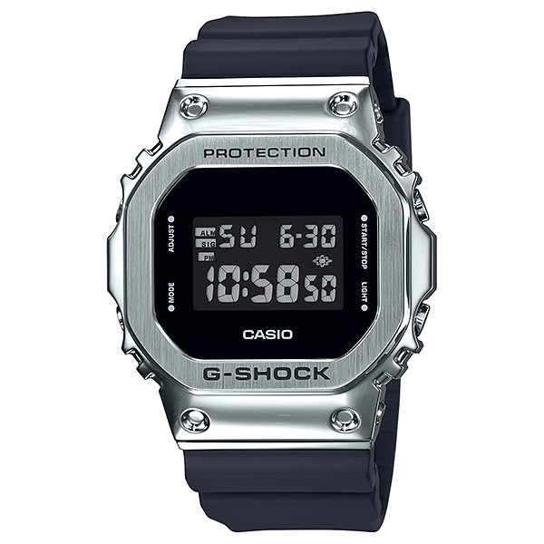 【CASIO】G-SHOCK 經典復古金屬框潮流運動電子錶-銀(GM-5600-1) 台灣卡西歐保固一年