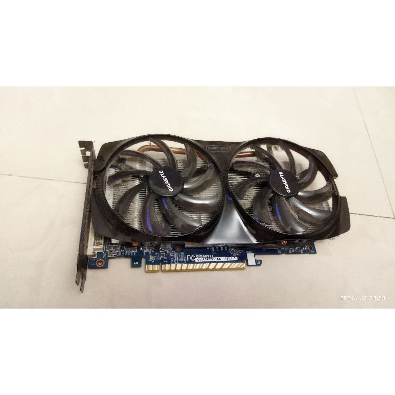 256bit gv-r7850c-1gd 1g 採用AMD Radeon HD 7850繪圖晶片和gtx650效能同等級