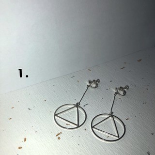 二手幾乎全新韓式夾式耳環 韓版耳夾式耳環 流行夾式耳環 耳夾 無耳洞 無痛耳環 女生耳夾正韓 三角愛心耳墜方形