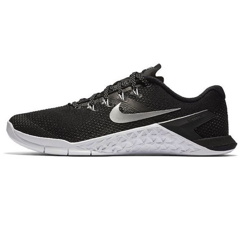 wmns nike metcon 4