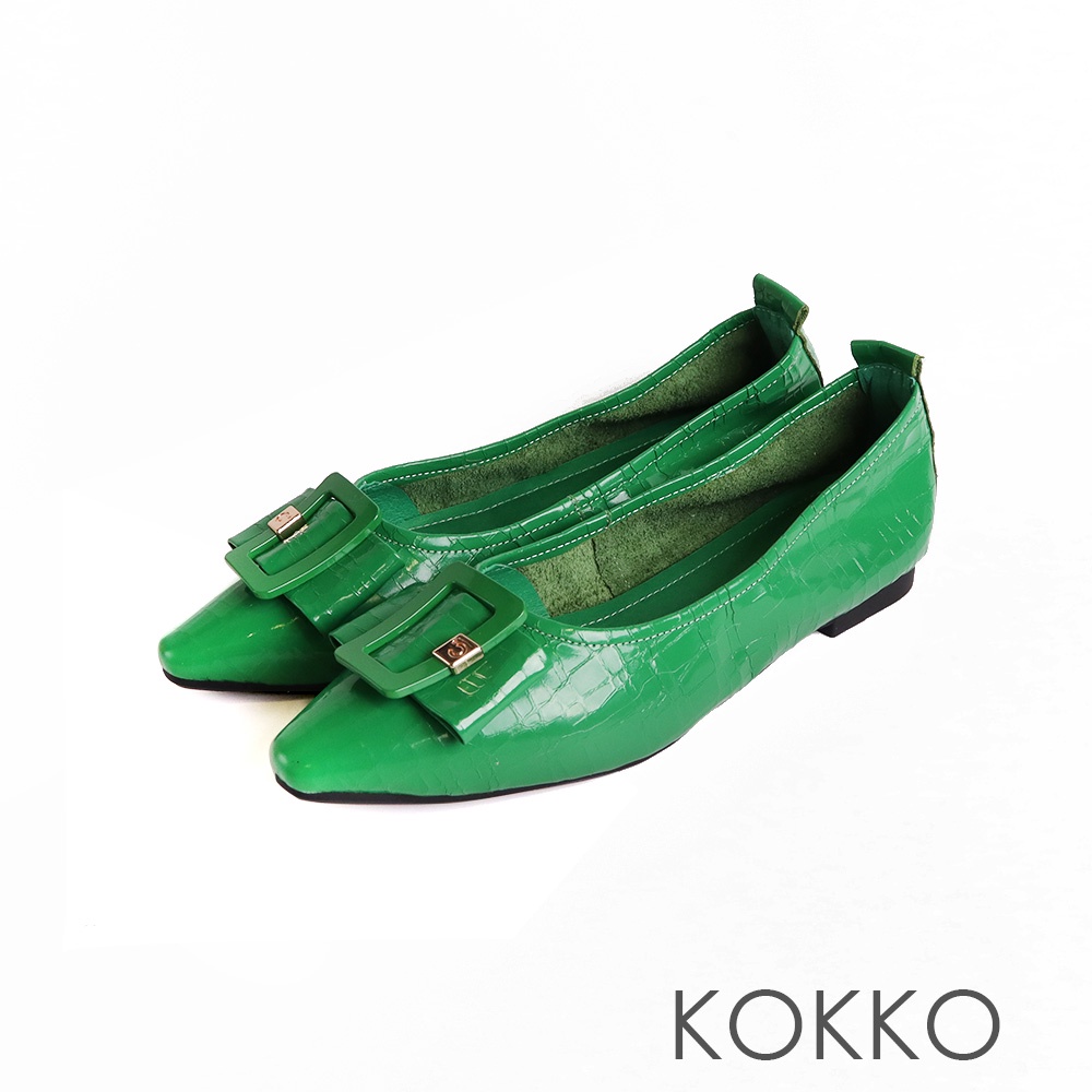KOKKO好舒適霧光烤漆飾扣尖頭平底鞋綠色