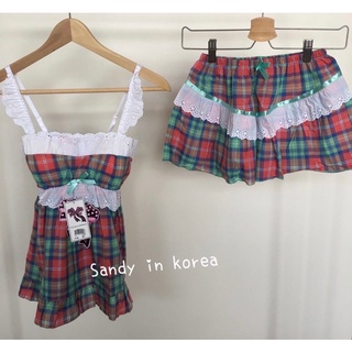 Sandy精品服飾❤️正韓蕾絲布肩帶可愛格紋胸墊上衣+格紋短褲成套睡衣❤️