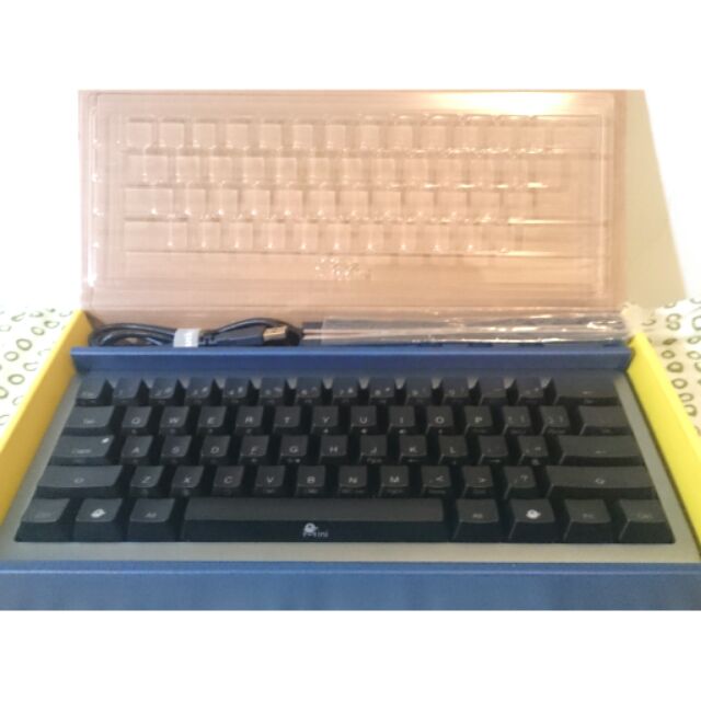 ducky mini  黑軸鐵灰英刻鍵盤(已刷右下4鍵)+黑寡婦80％ABS鍵帽