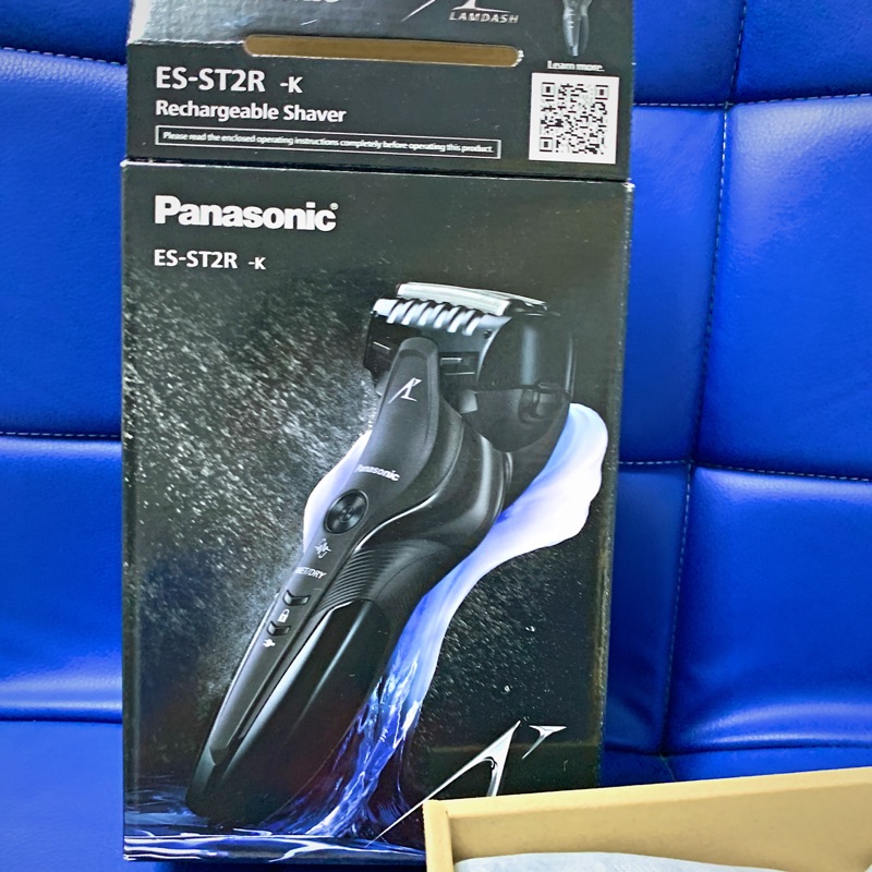 Panasonic 三刀頭電動刮鬍刀(黑) ES-ST2R-K 全新