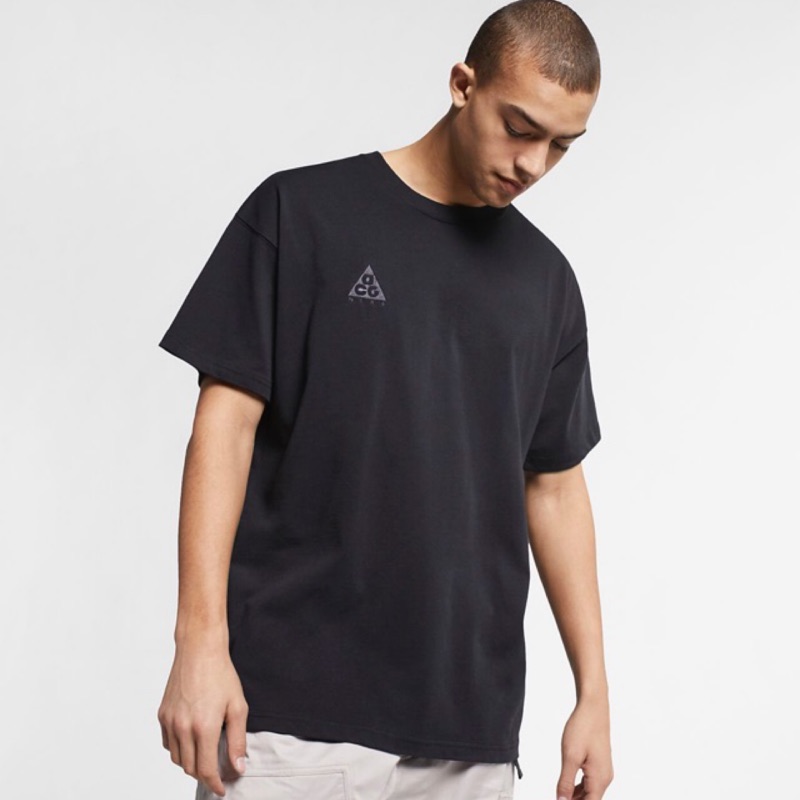 nike nrg acg logo tee