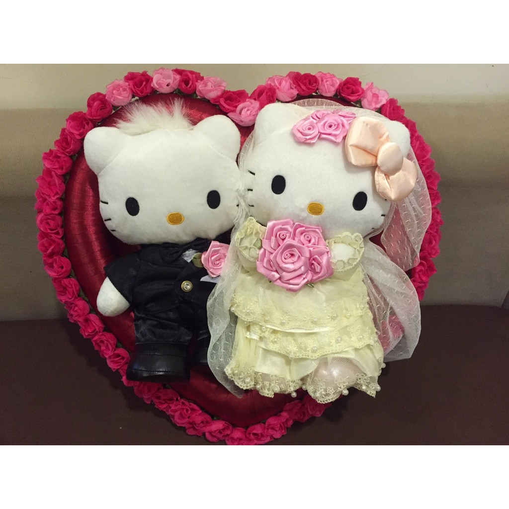 客製全新 咕嚕咪❤純手作【 Hello Kitty+Dear Daniel 凱蒂貓 深紅花圈 車頭彩 】