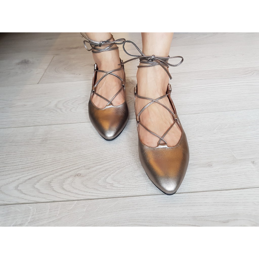 專櫃品牌all Black綁帶芭蕾舞鞋風柔軟銀色尖頭平底鞋 全新 僅試穿 蝦皮購物