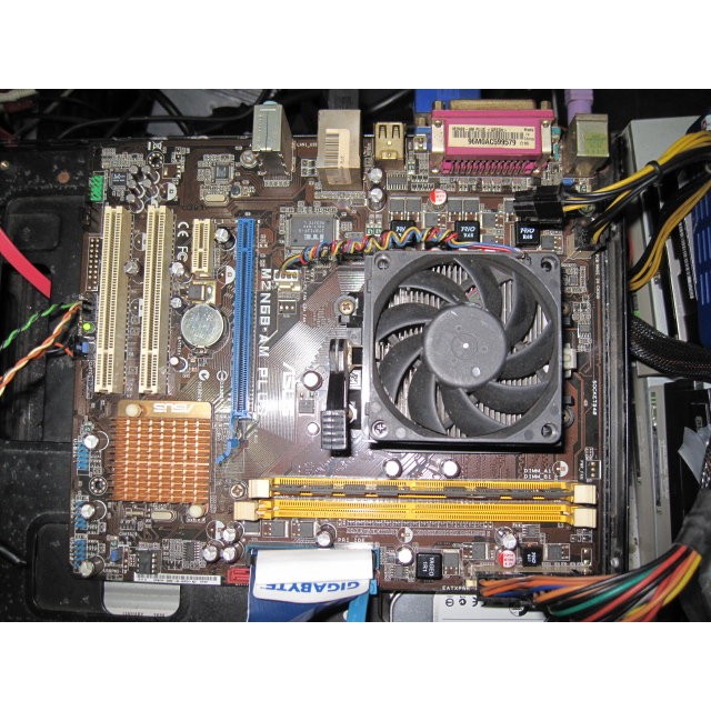 ASUS華碩M2N68-AM PLUS**主機板+CPU(雙核)+風扇**AM3*550*DDR2*附擋板&lt;088&gt;