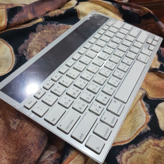 羅技 Logitech K760 太陽能鍵盤