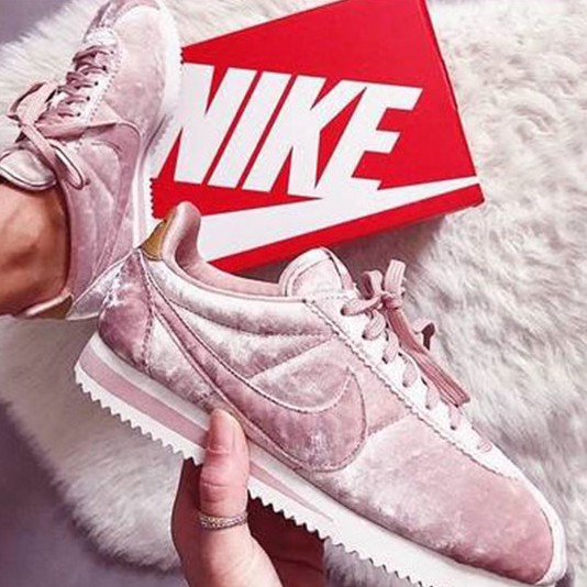 cortez velvet nike