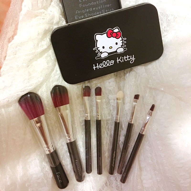 轉賣 Hello kitty 刷具7件組