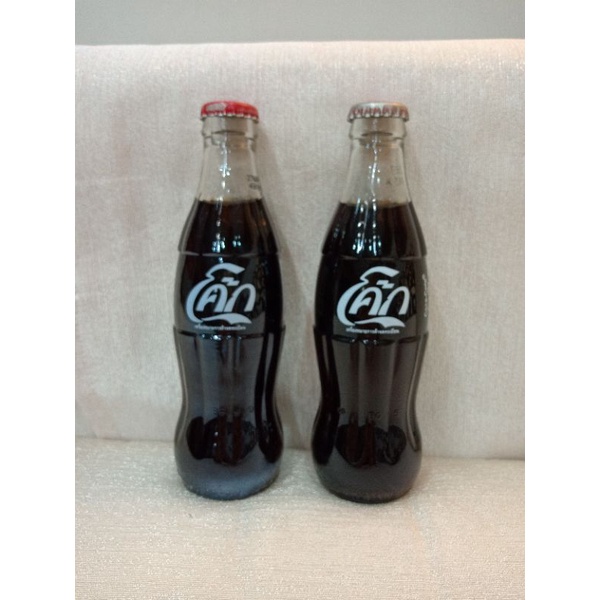 泰國 可口可樂 Coca Cola 250ml 250毫升 曲線瓶 玻璃瓶 紅銀蓋 兩瓶一組 瓶蓋不同