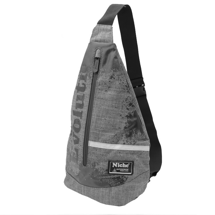 「NICHE 樂奇」三角型防水單肩背包 休閒旅遊背包  N-5211
