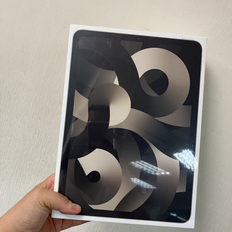 iPad Air 5 wifi 64g星光色