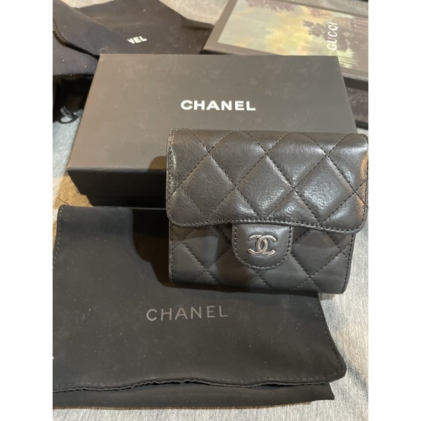小香黑色三折短夾 七成新 Chanel vkk購買