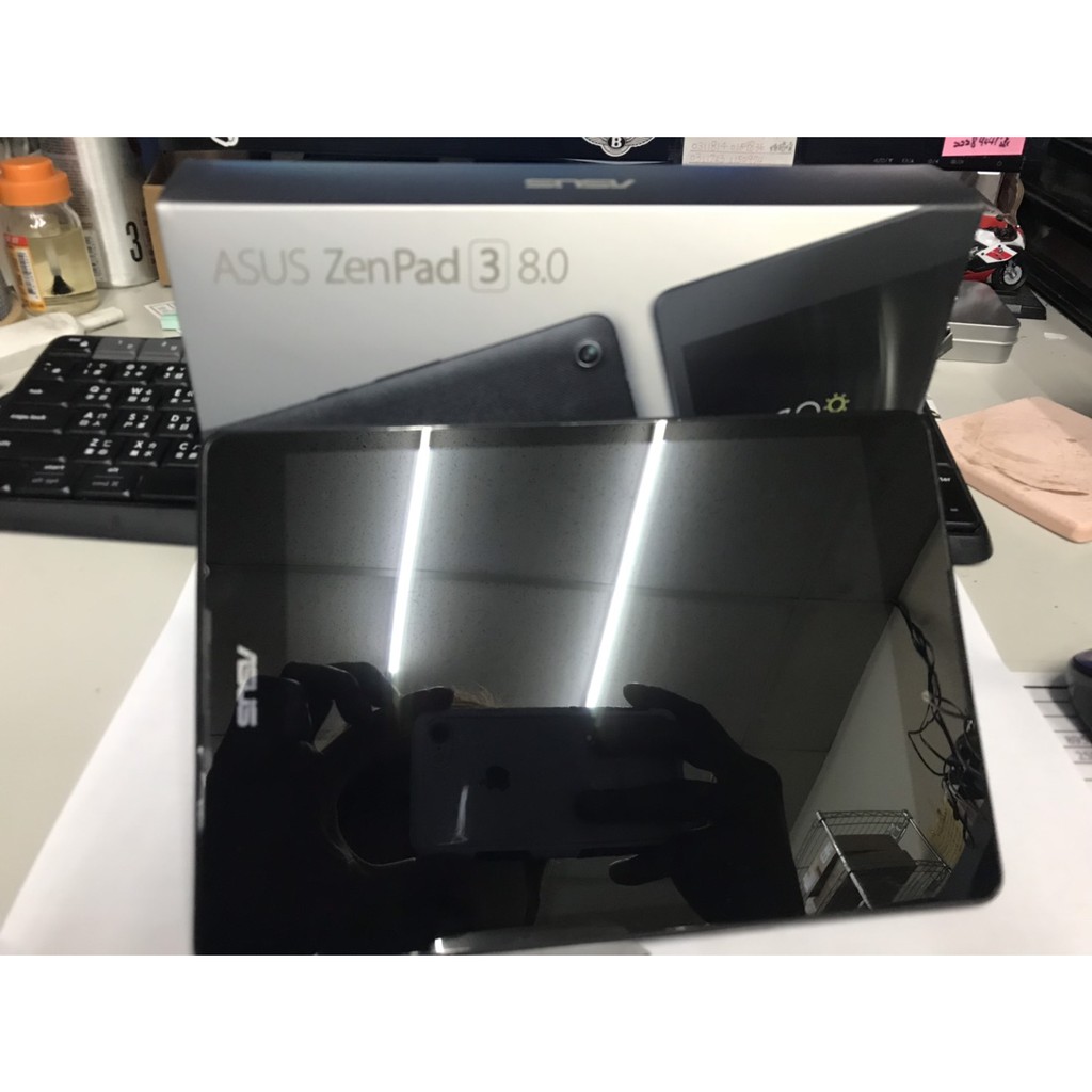 中古ASUS ZenPad 3 8.0 7.9吋/六核心/4G/32GB/LTE版 通話平板電腦 (Z581KL)黑