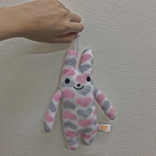 中小型長抱兔吊飾玩偶