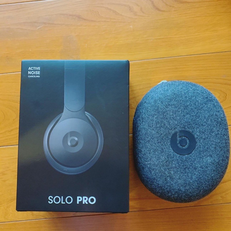 Beats solo pro 保固內 完整盒裝 附發票 （客訂）