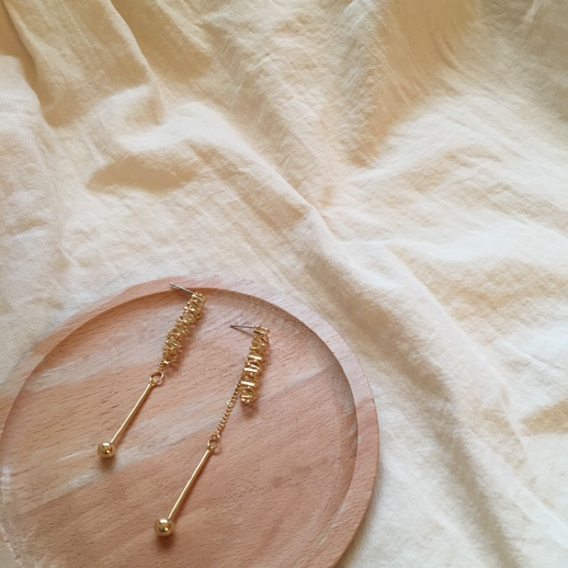 金屬長垂墜耳環 蝦皮購物