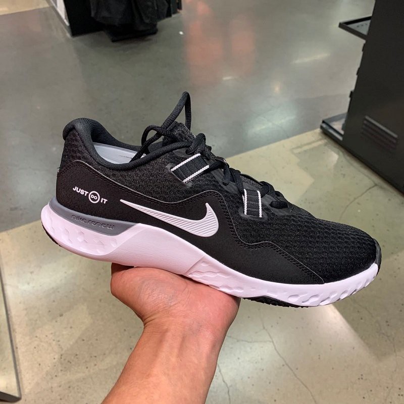 nike retaliation tr 2