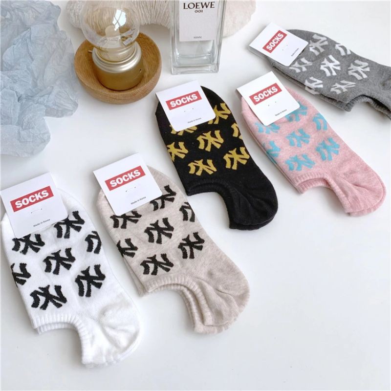 （現貨）韓國🇰🇷東大門代購滿版NY字母船型襪女襪