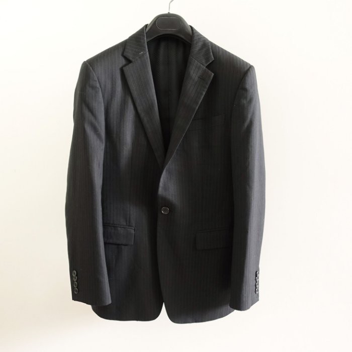 日本品牌 COMME CA MEN 黑色條紋 羊毛混紡 修身西裝外套 (尺寸:44)
