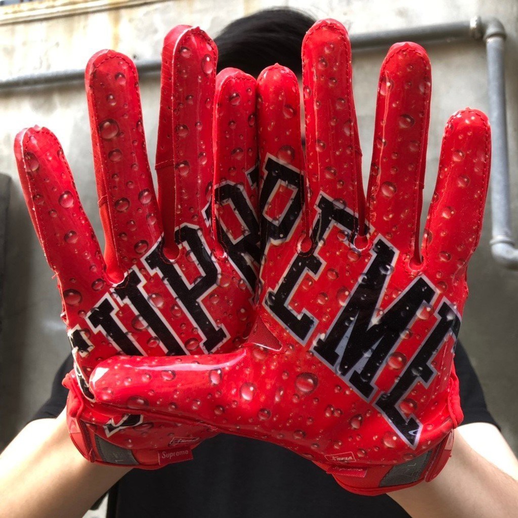 supreme x nike gloves