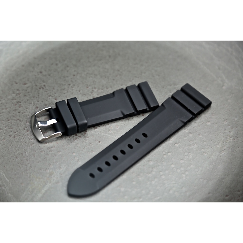 黑色～小沛的新衣超值超man 24mm矽膠錶帶不鏽鋼扣,替代小沛