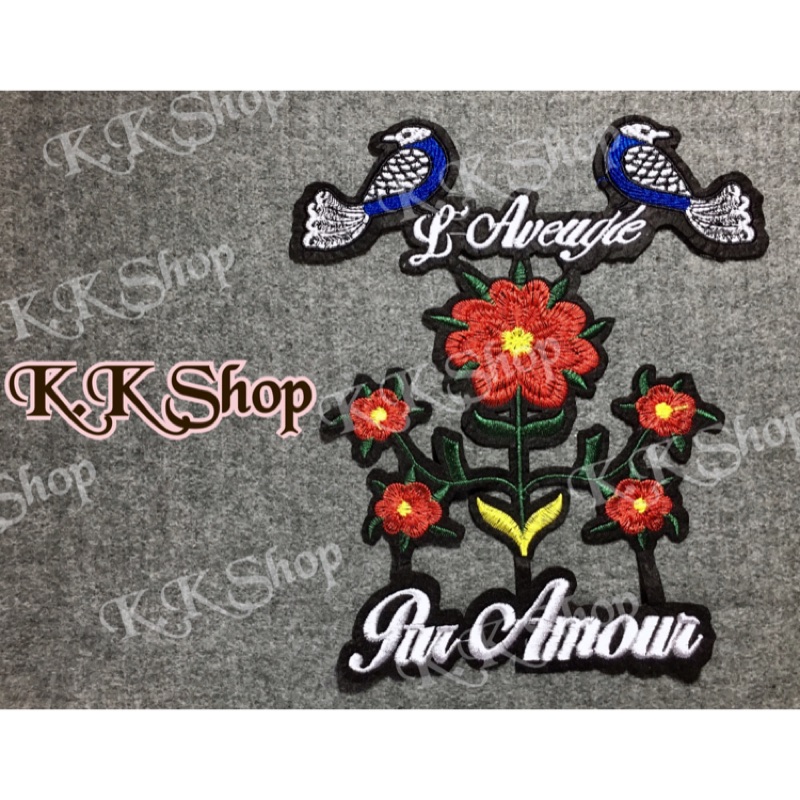 K.K SHOP 花鳥系列 玫瑰花英文字條對鳥精緻歐風背膠刺繡 牛仔DIY布貼 手工藝外套徽章 手作
