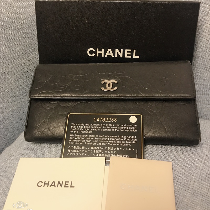 Chanel 正品香奈兒🇫🇷黑色山茶花銀扣小羊皮長夾