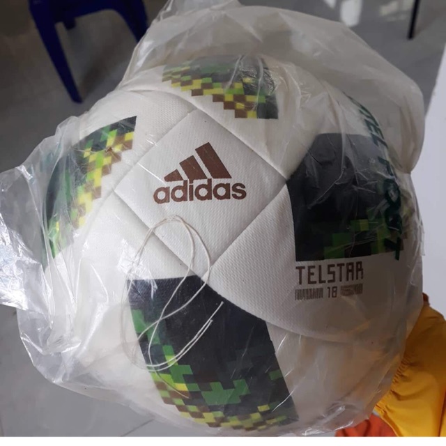 阿迪達斯球 - TELSTAR 18