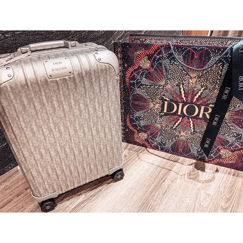 售全新 絕版限量聯名DIOR AND RIMOWA 機艙行李箱 灰色Dior Oblique鋁質