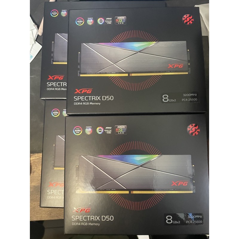 威剛 DDR4-3200 8Gx2 XPG SPECTRIX D50 RGB 幾何幻光（銀河灰）