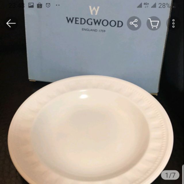 英國品牌 WEDGWOOD 浮雕骨瓷 餐盤  經典款(全新) 23cm