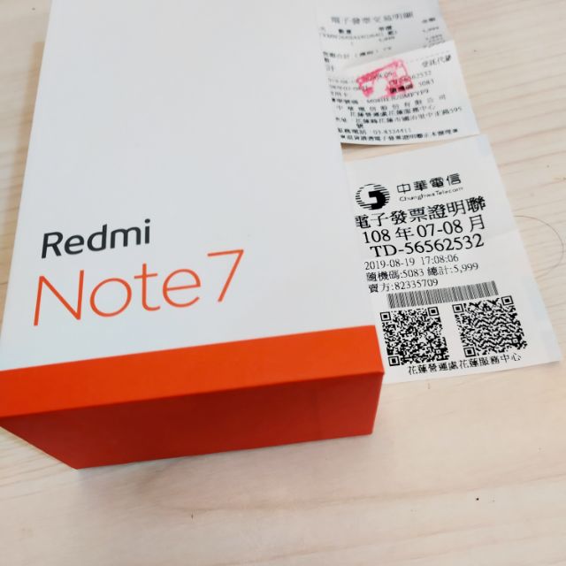紅米Note 7 CP值超高 保固還有17月 用幾天 外觀漂亮 有細紋痕跡 贈 QC 3.0 18瓦快充 有盒子